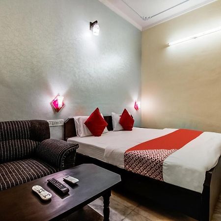 Oyo Hotel Malhotra Jaipur Ngoại thất bức ảnh