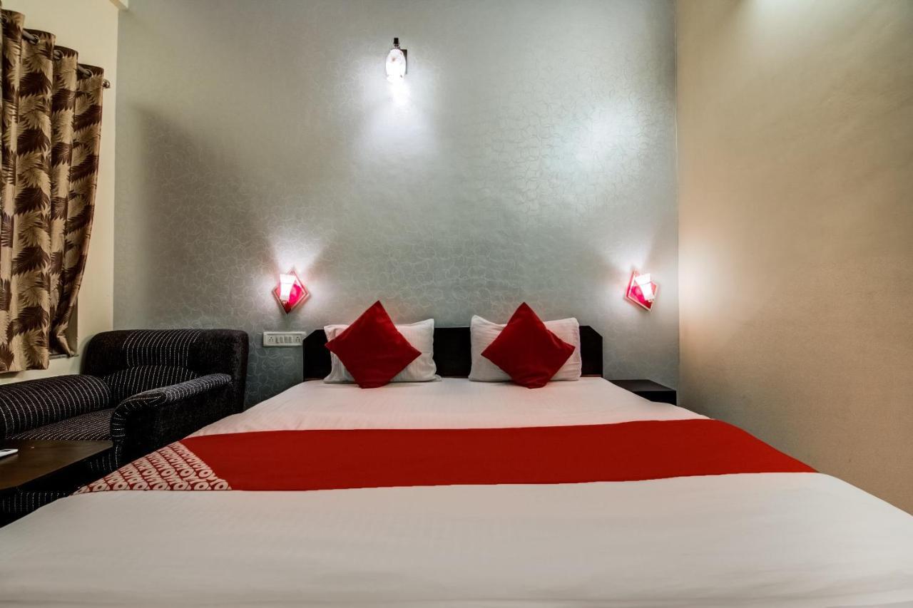Oyo Hotel Malhotra Jaipur Ngoại thất bức ảnh